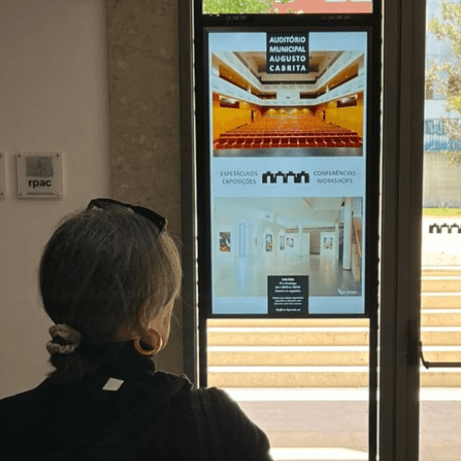 Instalação WOST — Auditório Municipal Augusto Cabrita, Barreiro